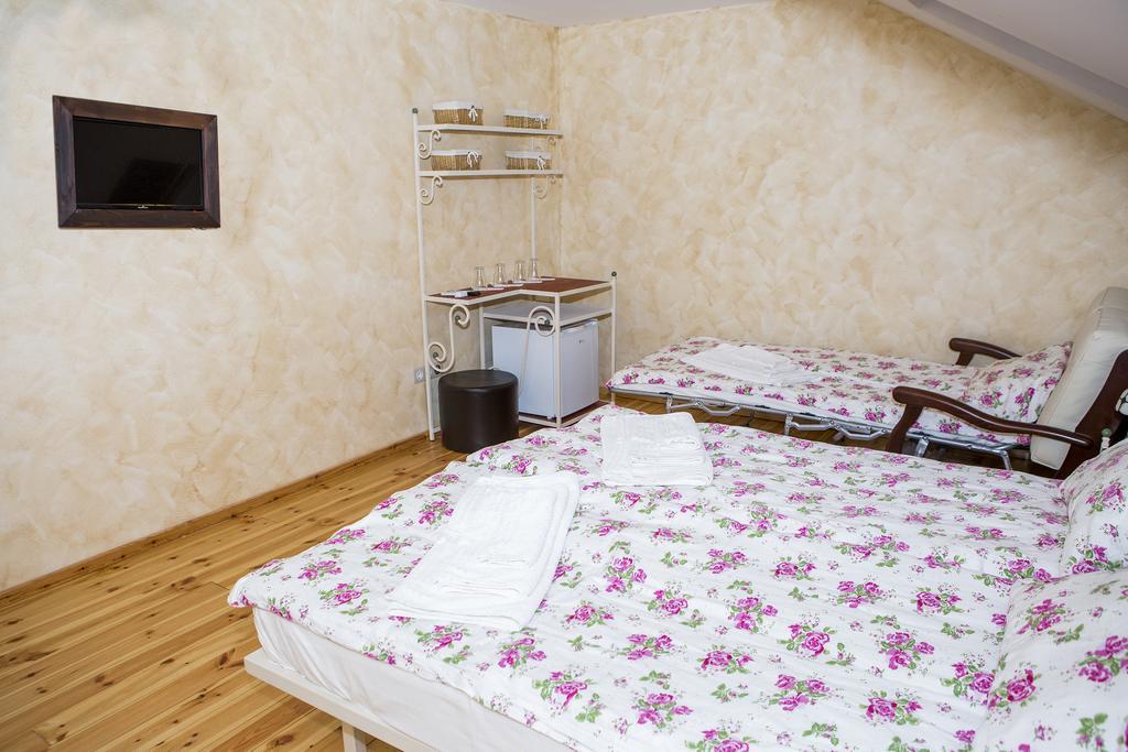 Country Court Bed and Breakfast Curteni Εξωτερικό φωτογραφία